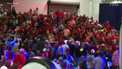 Trump’s Pennsylvania Town Hall Turns Into Impromptu Concert After Medical Incidents