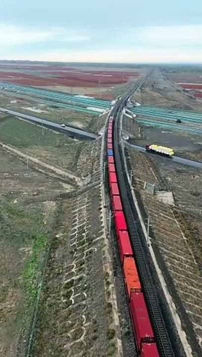 Witnessing the vast beauty of Xinjiang! From its stunning landscapes to its thriving industries, this region is a unique blend of nature and progress.#new #today #viral #trending #reels #videos #video #latest #india #newdelhi #delhi #trains #train #drone
