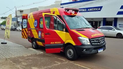 Idosa é socorrida após sofrer queda na Rua São Paulo