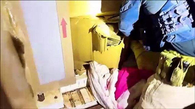 PRF apreende 750 kg de maconha escondidos em móveis; a droga era transportada em uma van
