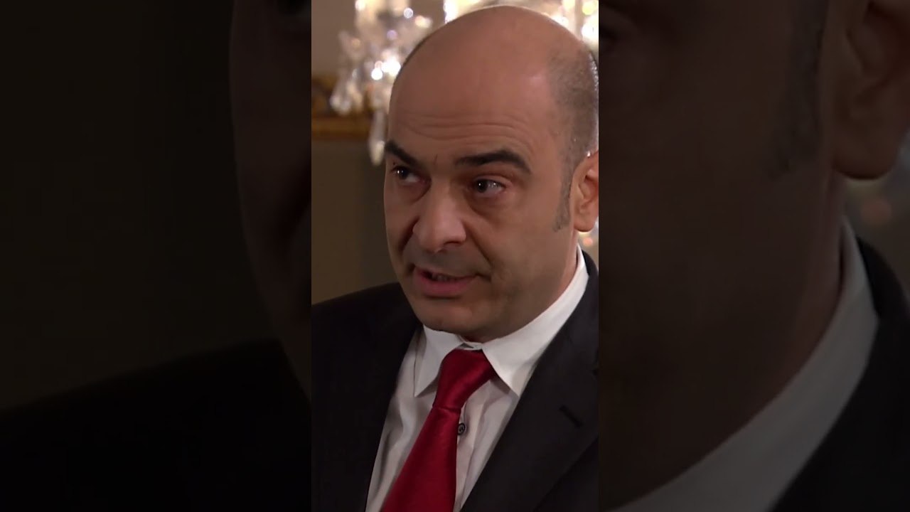 أجواء الشركة ألطف من أجواء البيت  | مسلسل فاطمة #shorts #fatmagülünsuçune