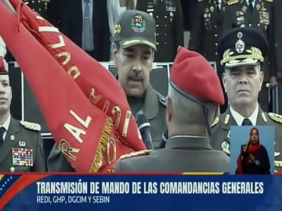 M/G Orlando Romero Bolívar recibe el estandarte de la Comandancia General de la Milicia Bolivariana