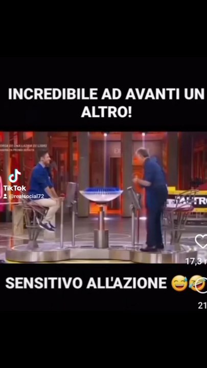 sensitivo all'azione ad avanti un'altro