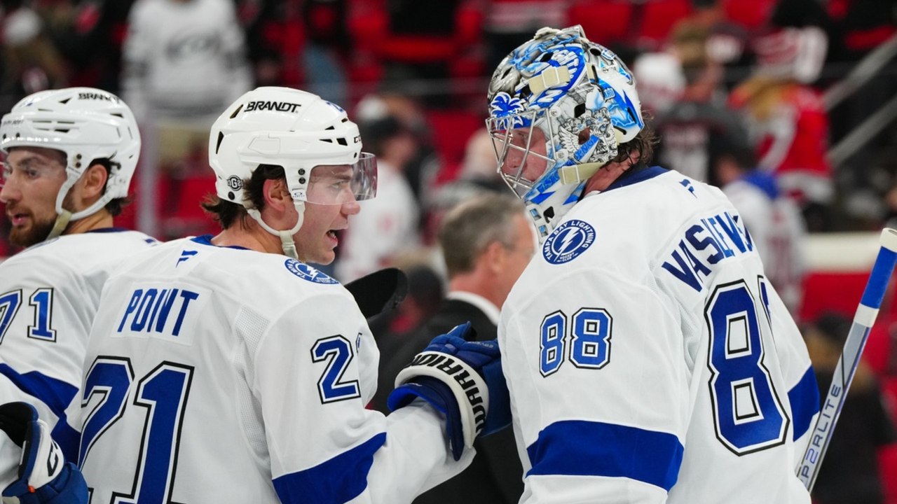 Tonight's Hockey Matchups: Lightning vs. Canucks & More!