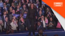 Kamala Harris pancing undi lelaki kulit hitam
