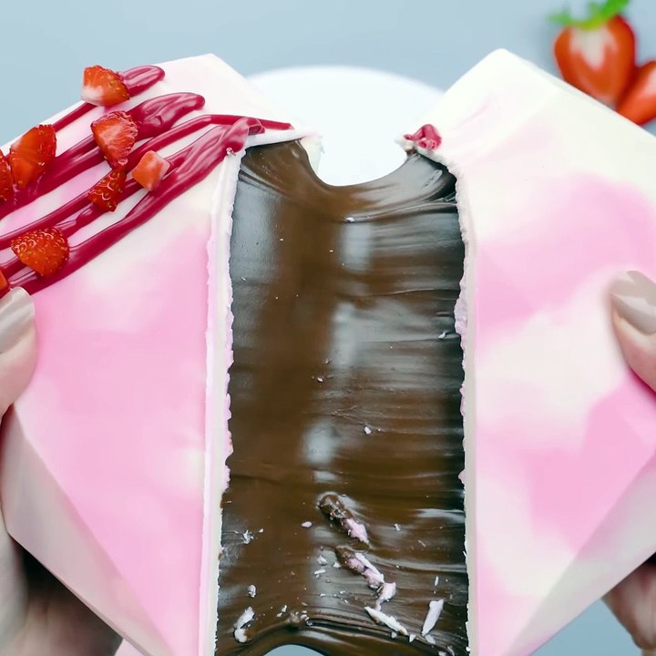 Perfect KITKAT and NUTELLA Cake Decorating Ideas ｜ Perfect Fondant Cake Decorating Tutorials