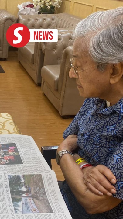 Dr Mahathir warded in IJN, trial postponed