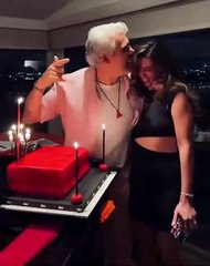 Gökçe Bahadır’ın saçları pasta üflerken alev aldı