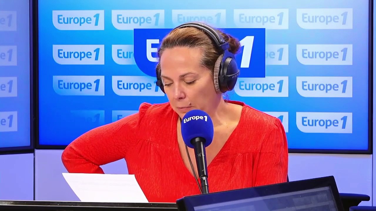 Drôme : les agriculteurs, en colère, «baladent» les panneaux des communes