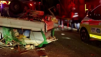 트럭·승용차 등 3중 추돌..."전방주시 태만" / YTN