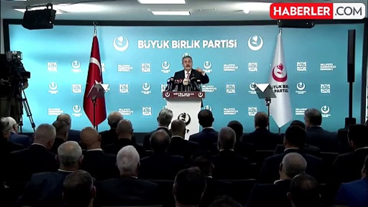 AK Partili isimden Destici'ye gönderme: Bu kararla Cumhurbaşkanımız da mı vatan haini oldu?