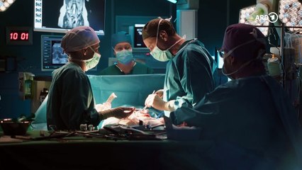 In aller Freundschaft: Fluchtwege – Folge 1069 | Spannende Einblicke und emotionale Momente - thumbnail