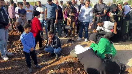 Van Gölü kıyısında cesedi bulunan Rojin, Diyarbakır'da defnedildi