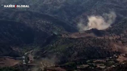 Tillo bölgesinde deprem anında dağlardan toz bulutu böyle yükseldi