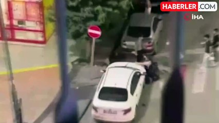 Engelli Rampasına Araç Park Eden Şahıs, Öfkeyle Otomobilin Camlarını Kırdı