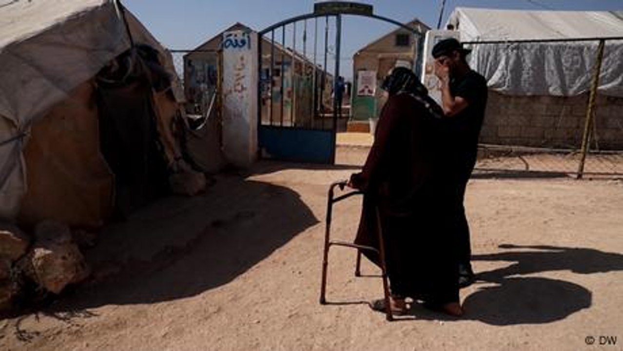 Fleeing yet another war: Syrian refugees escape from Lebanon