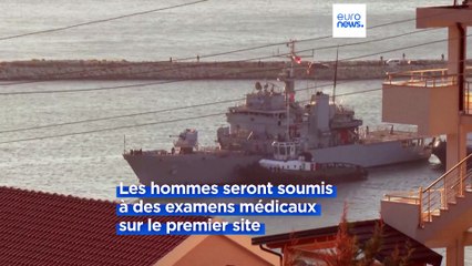 Droit d'asile : le premier navire italien avec 16 migrants à bord arrive en Albanie