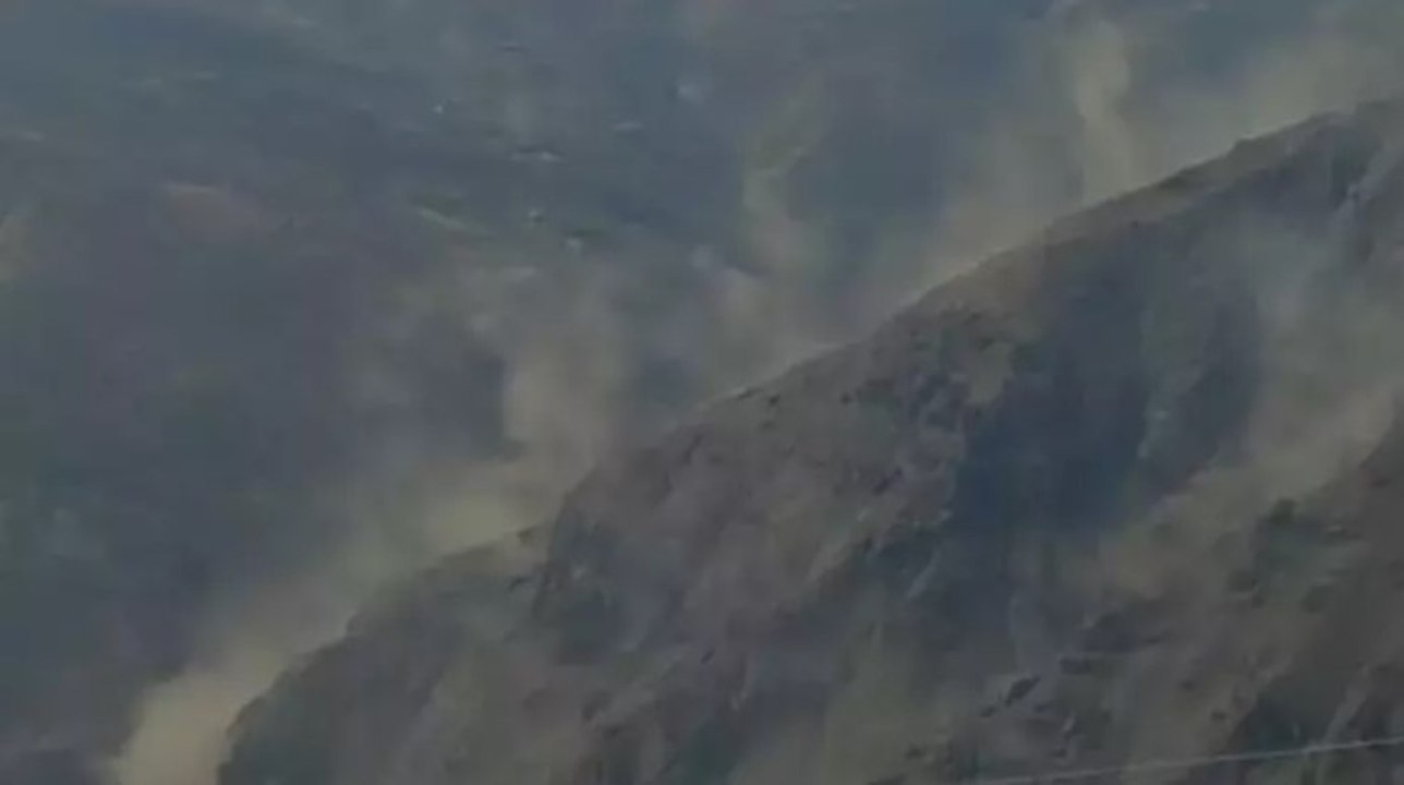 Malatya’daki deprem çevre illerde de hissedilmişti! Elazığ’da dağda oluşan görüntü dikkat çekti