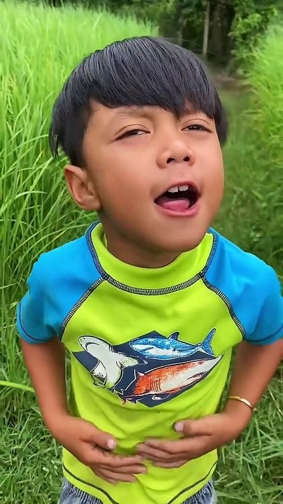 Survival Skills_ SIMPLE and USEFUL #bushcraft #camping #outdoors #shorts #reels #viral (6)