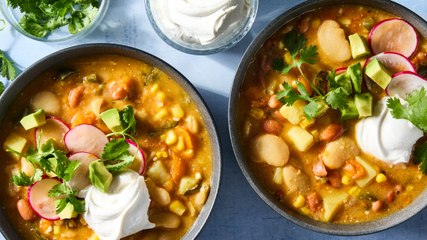 Everyone Will Be Obsessed With Cozy, Comforting White Bean Chili