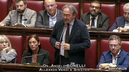 Migranti, Bonelli: rischio infiltrazioni criminali in centri Albania