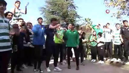 Bursaspor oyuncuları öğrenciler ile buluştu