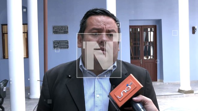 “¡Enviaba fotos íntimas y ofrecía notas!” Profesor es acusado de realizar ‘toques’ a estudiantes