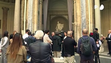 Museus do Vaticano revelam estátua restaurada de Apolo Belvedere