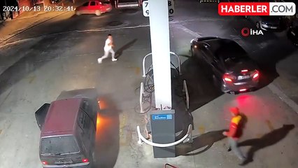 Kütahya'da Akaryakıt İstasyonunda Otomobil Alev Aldı