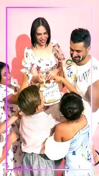 الدكتورة خلود تحتفل بعيد ميلاد زوجها وهدية غير متوقعه تشعل الميديا