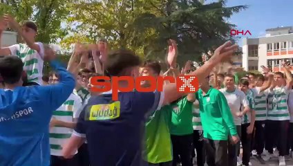 Bursasporlu futbolcular, lise öğrencileriyle buluştu