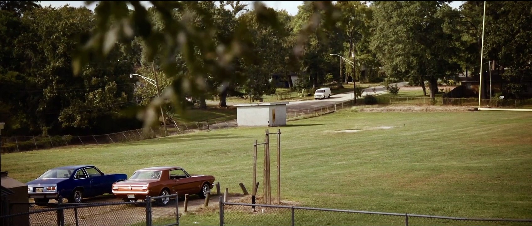 The Man In The White Van Trailer OV