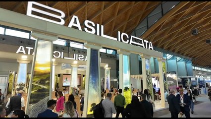 Turismo, alla scoperta della Basilicata attraverso 20 "passioni" - Pubblica Merlini embargo Giovedì