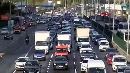 İstanbul- İstanbul'da yağmur trafiği