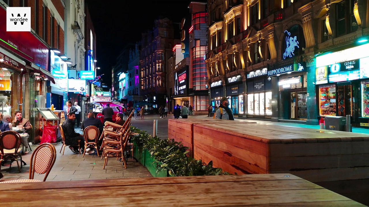 London Best Christmas Lights and Shops Displays 2023 London’s Walking