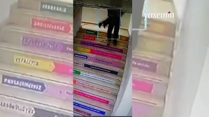 Malatya'da meydana gelen depremde özel gereksinimli öğrencisini böyle kurtardı