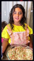 بنات الدكتورة خلود يسوّن ورق عنب