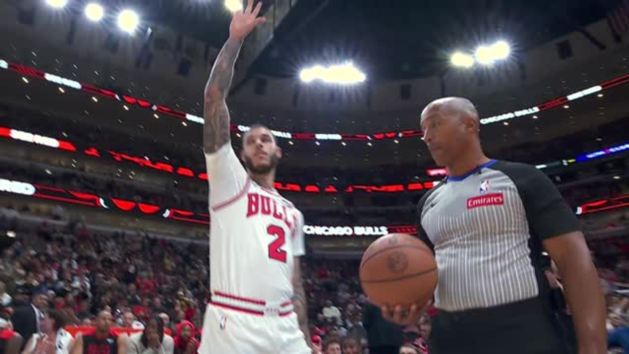 Lonzo Ball scores 10 in first game in nearly three years