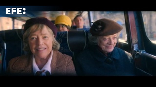 'El club de los milagros', un retrato de la conservadora sociedad irlandesa de los 60 con la inolvidable Maggie Smith
