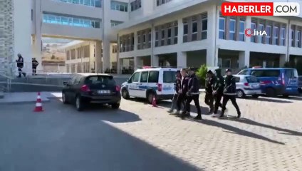 Çanakkale'de 79 kaçak göçmenle birlikte 2 organizatör tutuklandı