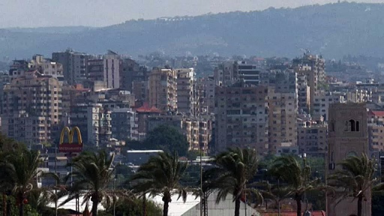 غارة تستهدف محيط مدينة صور في جنوب لبنان بعد إنذار إسرائيلي بالإخلاء