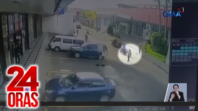 Guwardiya, nasagasaan ng jeepney habang nagmamando ng sasakyan palabas ng parking lot | 24 Oras