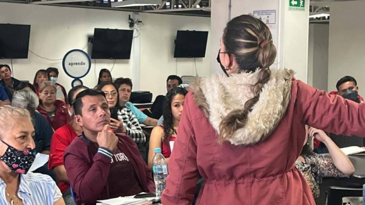 Curso gratuito de inglés para comerciantes en Bogotá: así puede inscribirse