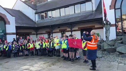 Primary school children welcome Princess Anne to the House of Manannan