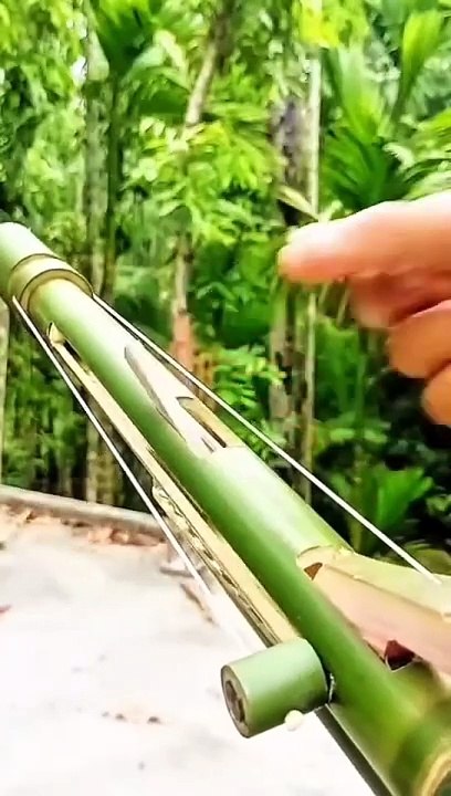 WeChat_2024101721Handmade DIY from bamboo. Hunting weapons, various children's toy guns, bows and arrows, crossbows, slingshots,1316