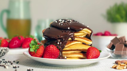 Tortitas americanas bañadas en chocolate - Cocina Fácil