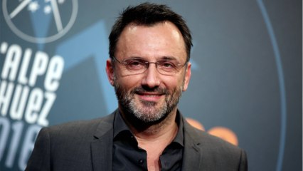 GALA VIDÉO - Un amour de bête ! Frédéric Lopez inséparable de Piccolina, son compagne à quatre pattes d’Un dimanche à la campagne