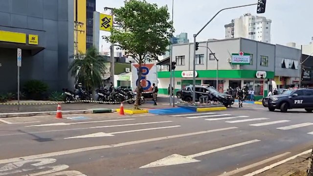 Operação de segurança é montada para escoltar caminhões carregados com dinheiro em Cascavel