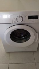 Una lavadora de MediaMarkt “secuestra” durante tres semanas la ropa de una clienta