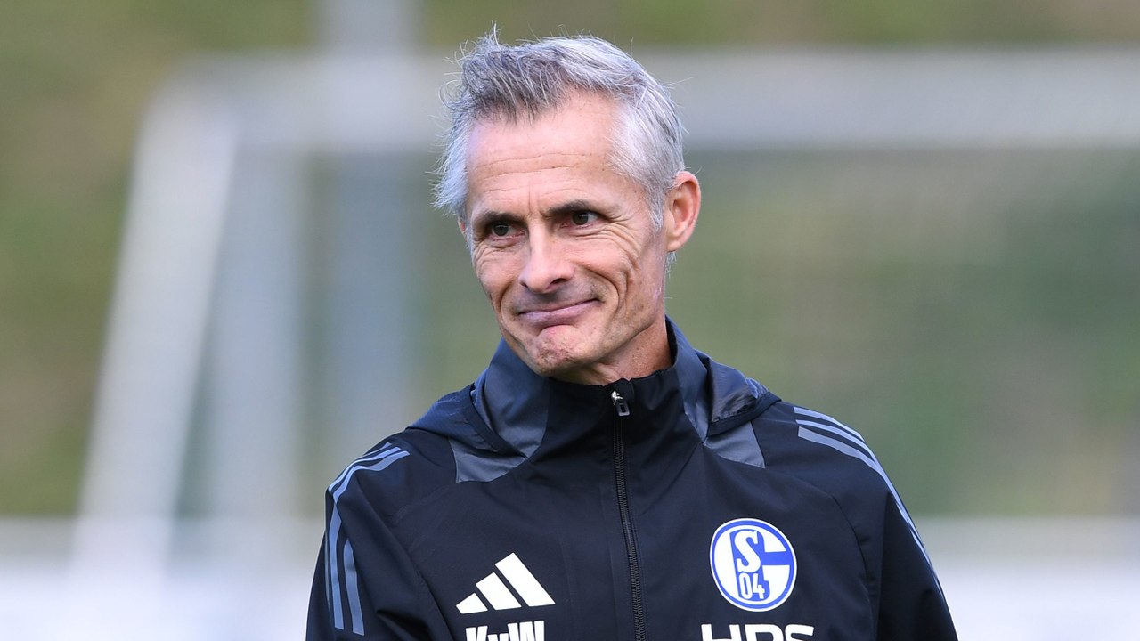 'Bin gefühlt schon einen Monat hier': Van Wonderen scherzt vor S04-Debüt